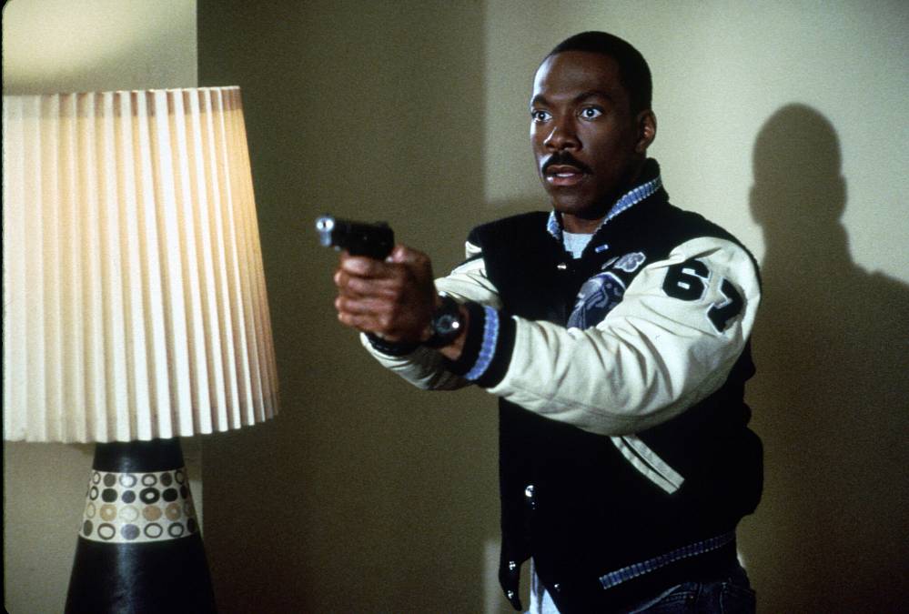 Detektiv Axel Foley zamotal zločincům i policajtům v Beverly Hills pořádně hlavu