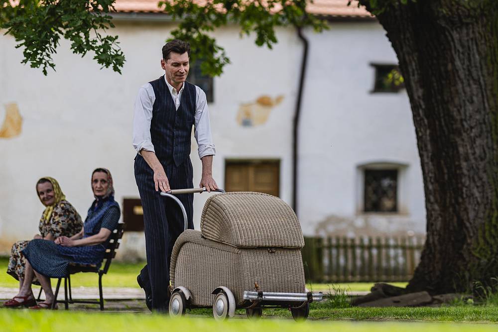 (!!!BRZY, DOKUD JE TO AKTUÁLNÍ !!!) Minisérie Studna boduje. Ohromí nejen David Švehlík, ale dokonce i Jakub Prachař se nepředvádí v obvykle trapné podobě