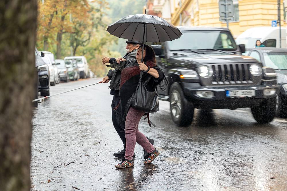 Jedna rodina: Koně chtějí lásku a Vilda chce být otcem