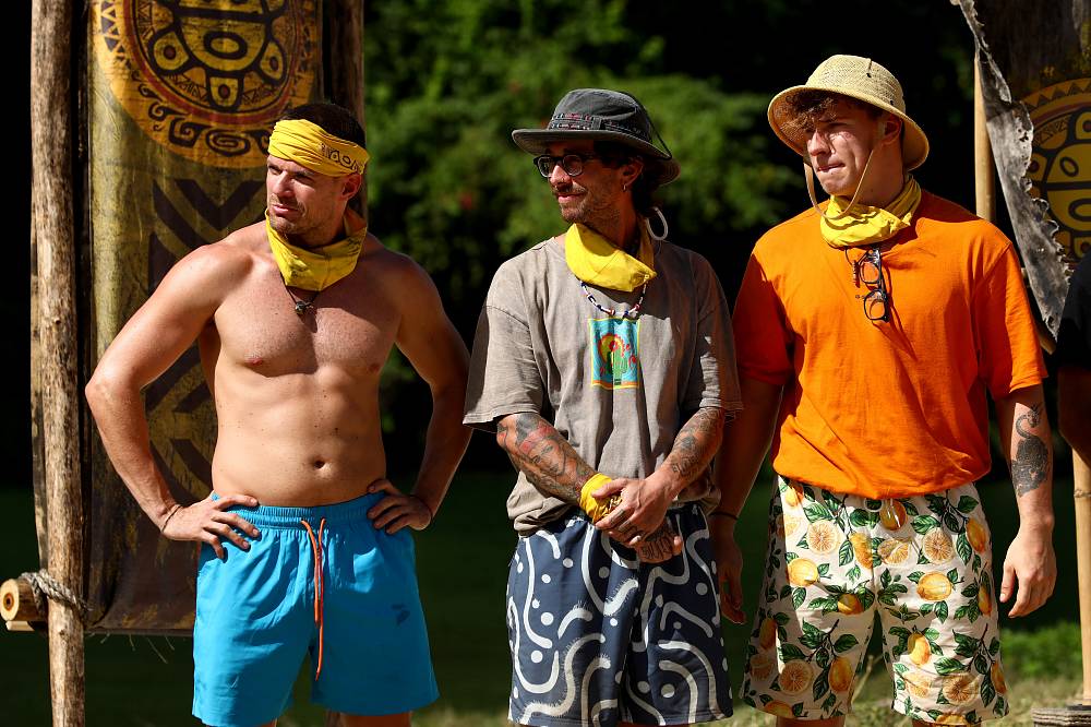 Survivor 2025: Rybářské vybavení se u Dobyvatelů moc neopotřebuje. Kluci si raději zazpívají