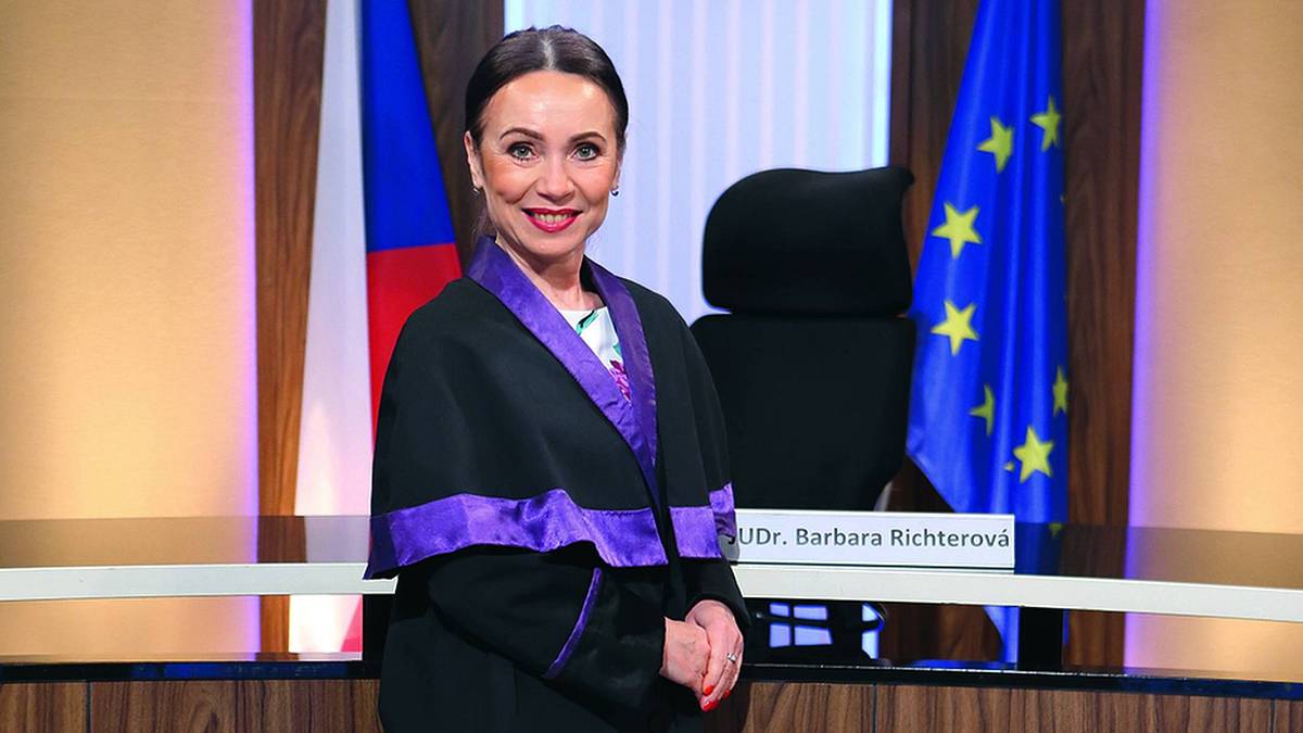 Český televizní pořad Soudkyně Barbara byl diváky velmi oblíbený: Víme, kdo si zahrál nekompromisní soudkyni