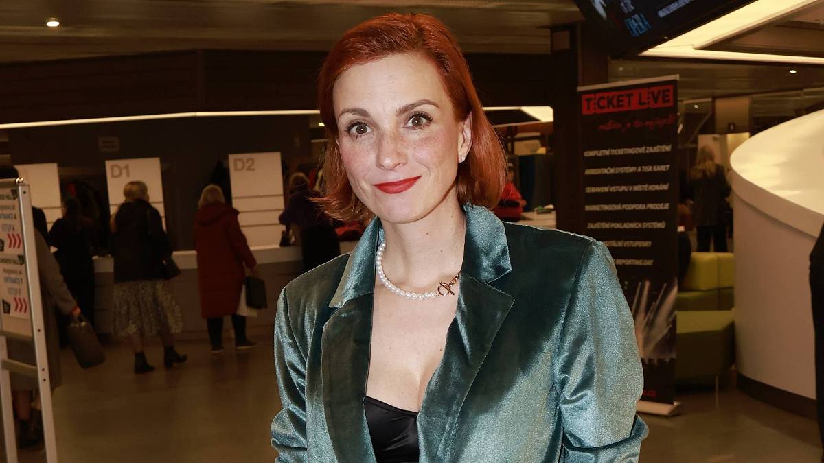 Michaela Maurerová ze ZOO: Manžela už nemá a identitu nového partnera tají Michaela Maurerová ze ZOO: Manžela už nemá a identitu nového partnera tají