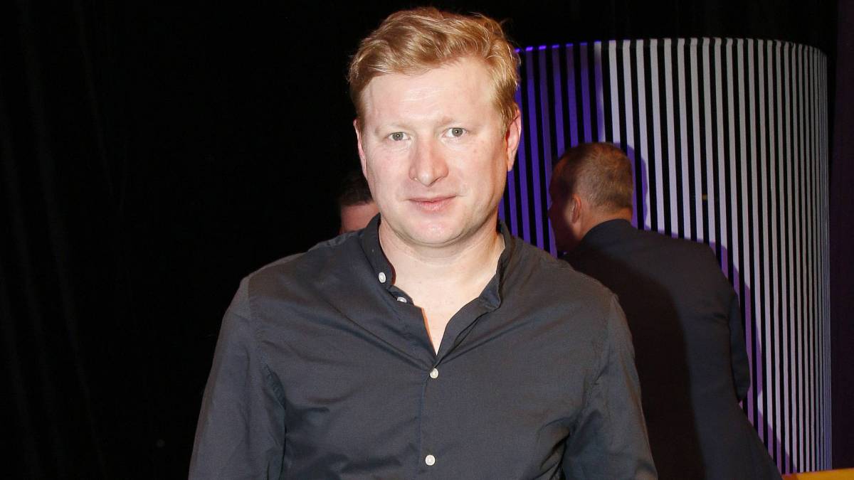 Ladislav Hampl se rozvedl s krásnou producentkou, protože na něj přišla druhá puberta Ladislav Hampl se rozvedl s krásnou producentkou, protože na něj přišla druhá puberta
