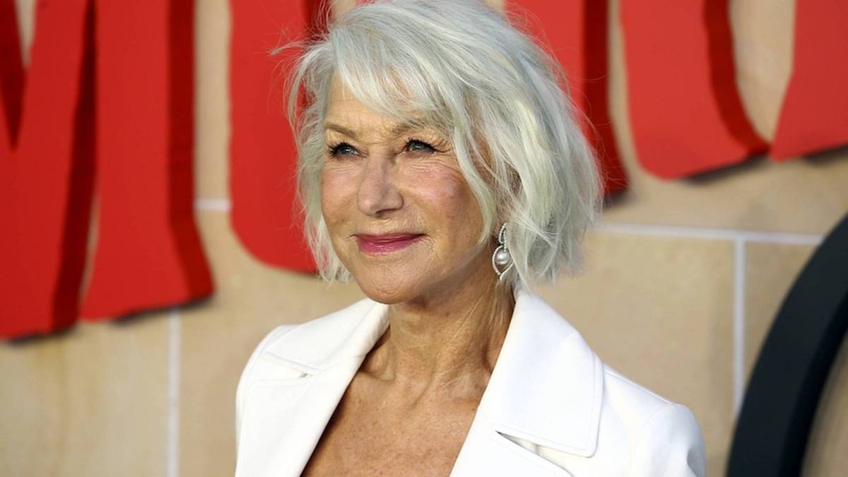 Helen Mirren a Pierce Brosnan excelují v Čtvrtečním klubu amatérských detektivů Helen Mirren a Pierce Brosnan excelují v Čtvrtečním klubu amatérských detektivů