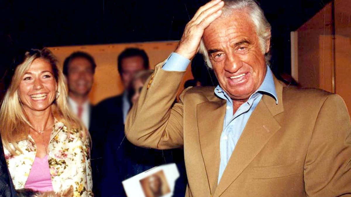 Než dnes večer bezmyšlenkovitě přepnete na nesmysl, pusťte si tohle špionážní drama s legendárním francouzským hercem v hlavní roli Než dnes večer bezmyšlenkovitě přepnete na nesmysl, pusťte si tohle špionážní drama s legendárním francouzským hercem v hlavní roli