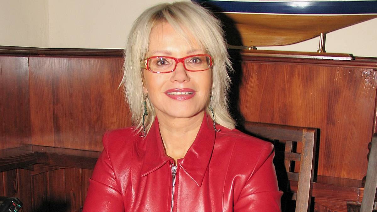 Už jí bylo 65: Jitka Asterová, hvězda 90. let skvěle vypadá, dobře bydlí a rozhodně není nepřehlédnutelná Už jí bylo 65: Jitka Asterová, hvězda 90. let skvěle vypadá, dobře bydlí a rozhodně není nepřehlédnutelná