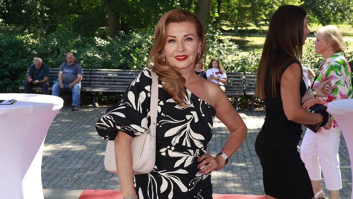 Princezna Husopaska, která nestárne: Dana Morávková tančí životem s grácií i nadhledem Princezna Husopaska, která nestárne: Dana Morávková tančí životem s grácií i nadhledem