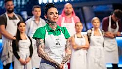 Parta podivínů co neumí udělat těsto a nalepenými řasami koření omáčky? Zvedněte si sebevědomí s Hell’s Kitchen Parta podivínů co neumí udělat těsto a nalepenými řasami koření omáčky? Zvedněte si sebevědomí s Hell’s Kitchen