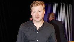 Ladislav Hampl se rozvedl s krásnou producentkou. Důvod je jen těžko uvěřitelný Ladislav Hampl se rozvedl s krásnou producentkou. Důvod je jen těžko uvěřitelný