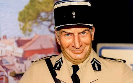 Louis de Funès by dnes oslavil 106. narozeniny. Tento geniální komik byl ve skutečnosti spíš stydlín