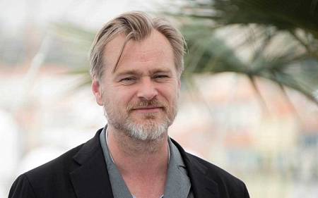 Christopher Nolan si k padesátce nadělil Teneta