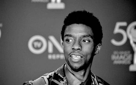 Zemřel představitel Black Panthera a Jamese Browna. Herec Chadwick Boseman prohrál čtyřletý boj s rakovinou