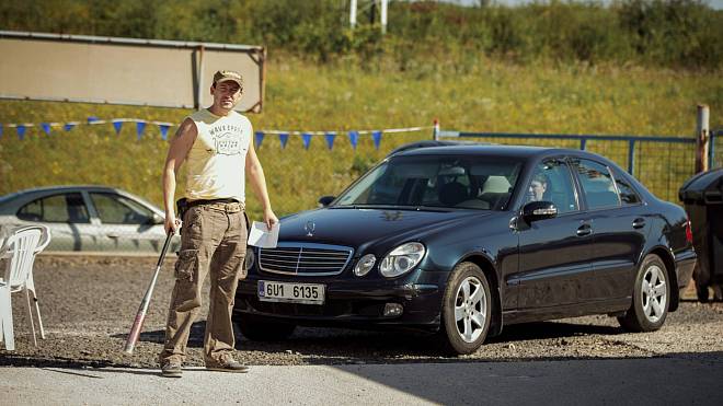 Město Most požádalo ČT o možnost používat slogan „Dycky Most!“. Zjistěte, jaké další zajímavosti vám o seriálu Most! unikly